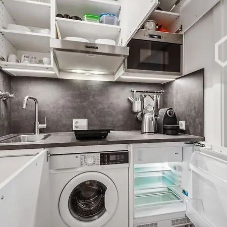 Apartment Neues Mit Spa & Balkon Nahe Kpmg, Pwc, L'oreal, Messe Düsseldorf